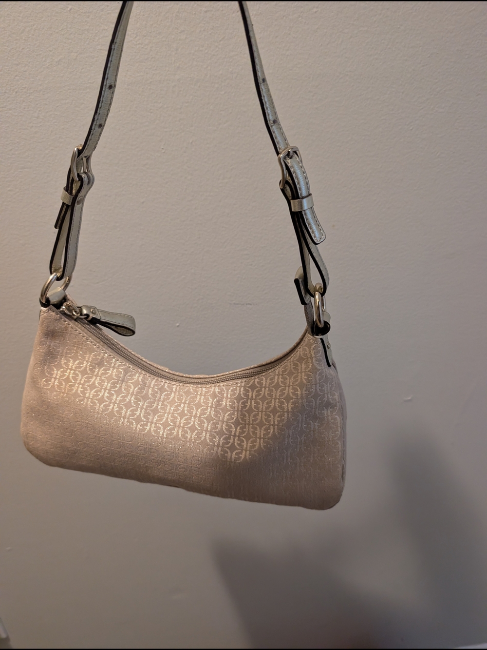 Fossil Brand Women's Shoulder Bag in Light Beige